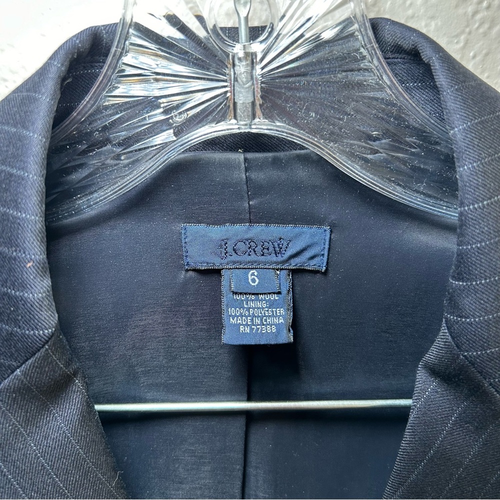 J. Crew Navy Pinstripe Blazer women’s 6 classic professional business - Picture 3 of 7